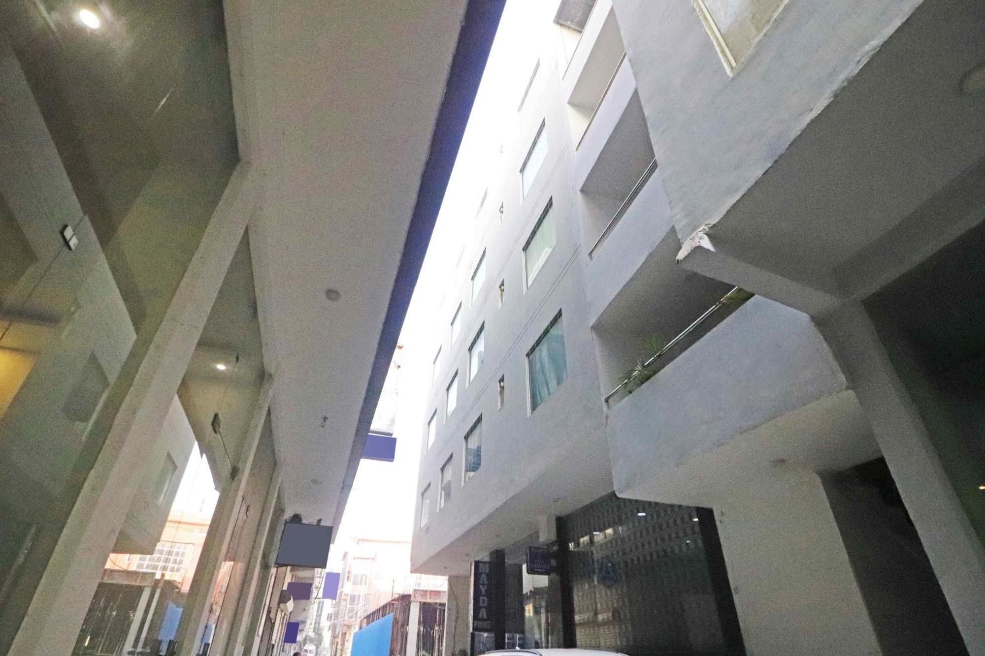 Hotel Mayda Prime Near Delhi Airport Нью-Дели Экстерьер фото