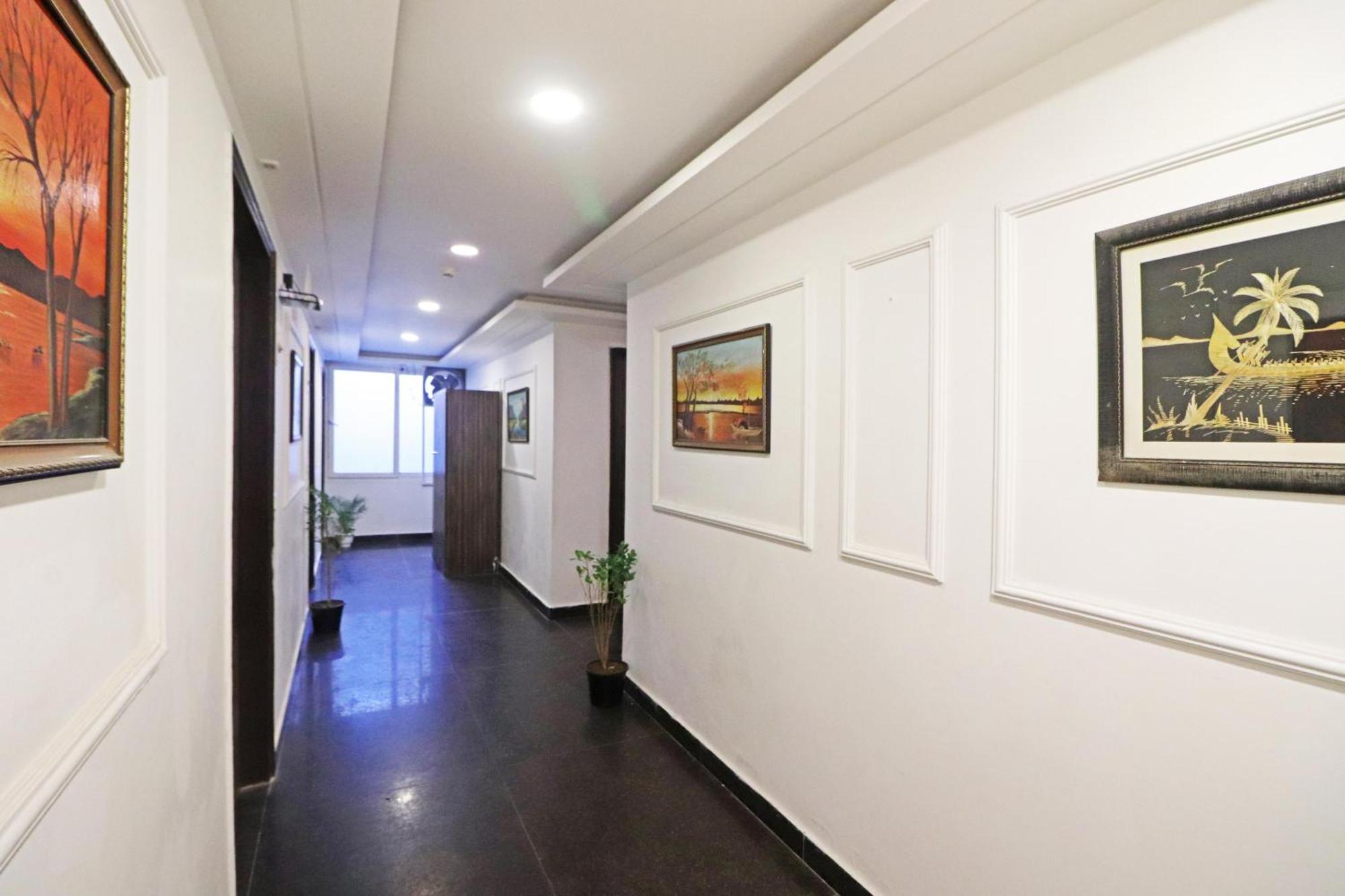 Hotel Mayda Prime Near Delhi Airport Нью-Дели Экстерьер фото