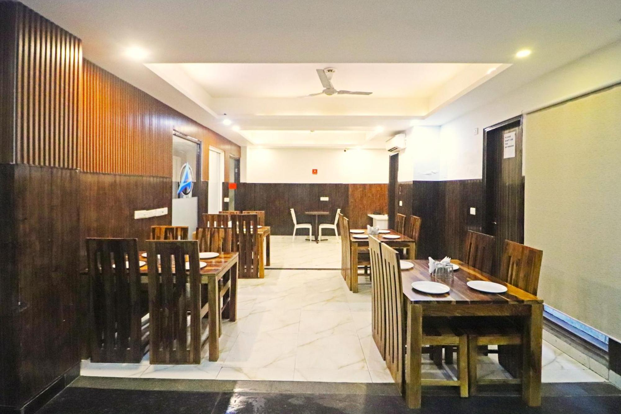 Hotel Mayda Prime Near Delhi Airport Нью-Дели Экстерьер фото