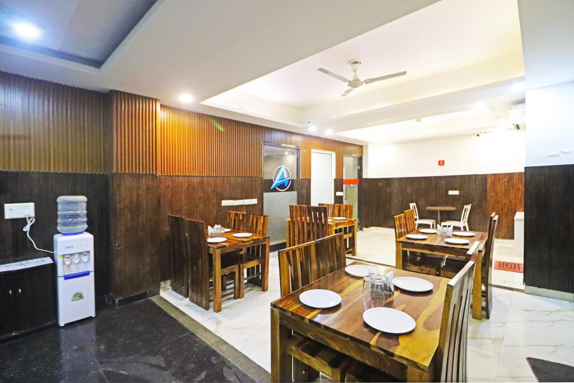 Hotel Mayda Prime Near Delhi Airport Нью-Дели Экстерьер фото