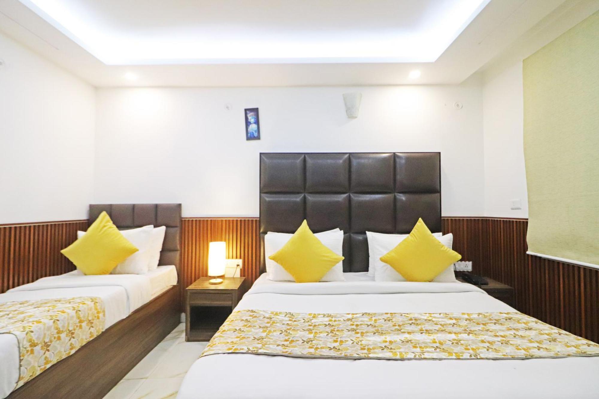 Hotel Mayda Prime Near Delhi Airport Нью-Дели Экстерьер фото