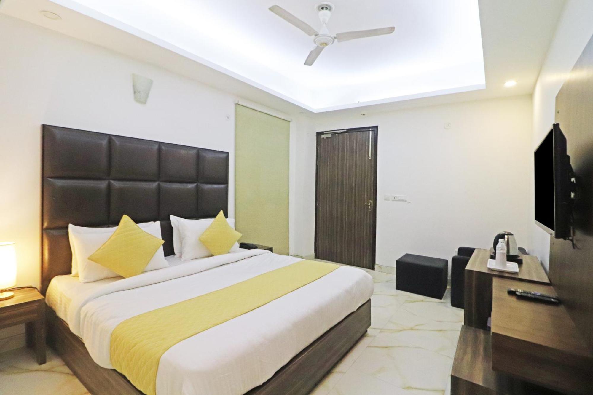 Hotel Mayda Prime Near Delhi Airport Нью-Дели Экстерьер фото