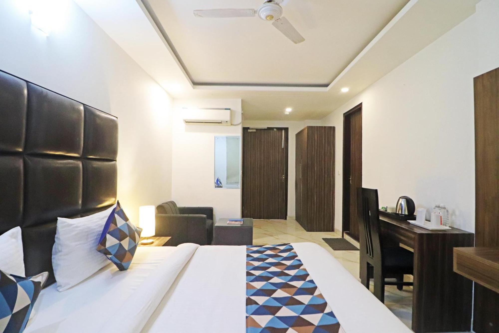 Hotel Mayda Prime Near Delhi Airport Нью-Дели Экстерьер фото
