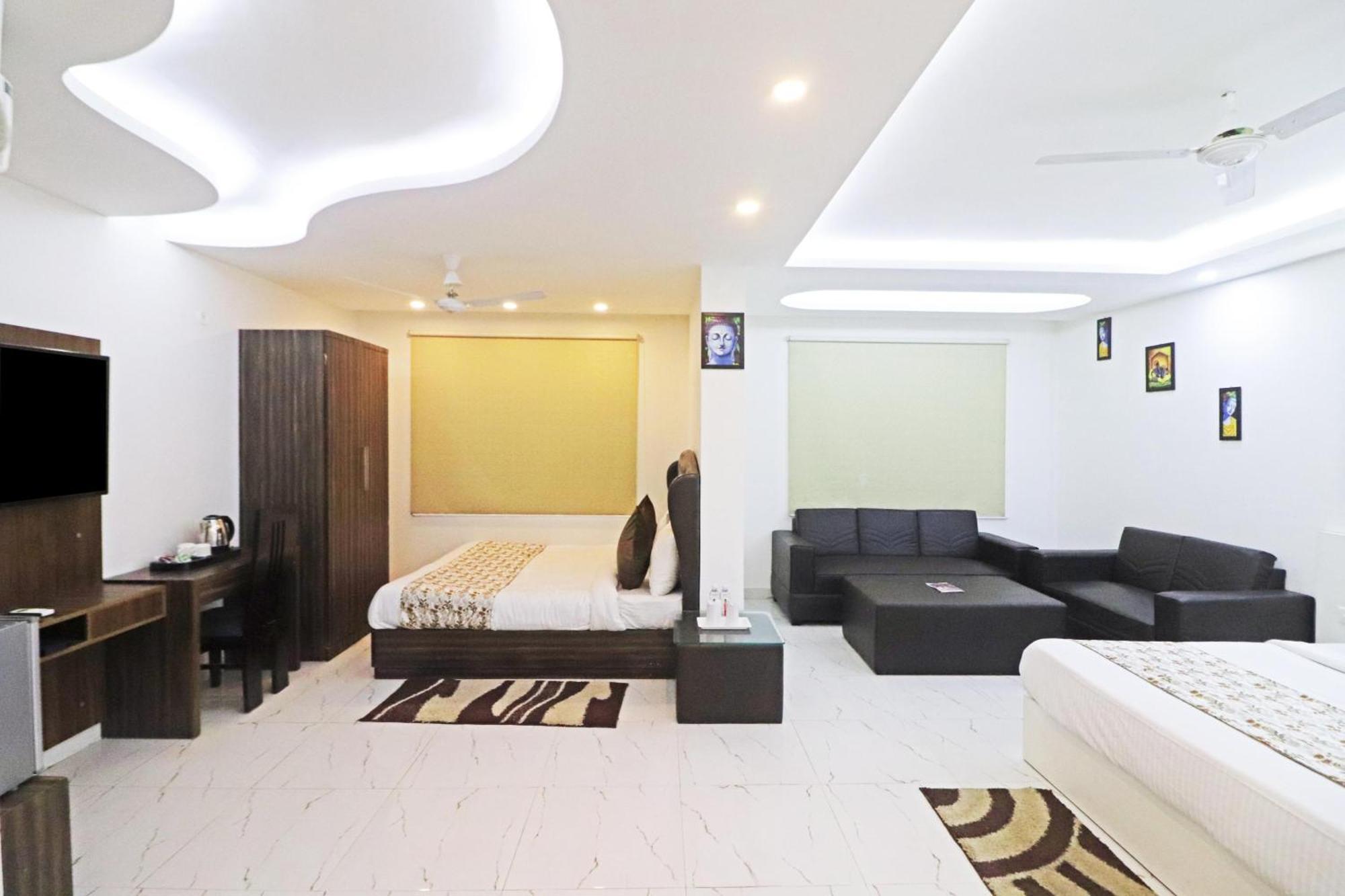 Hotel Mayda Prime Near Delhi Airport Нью-Дели Экстерьер фото