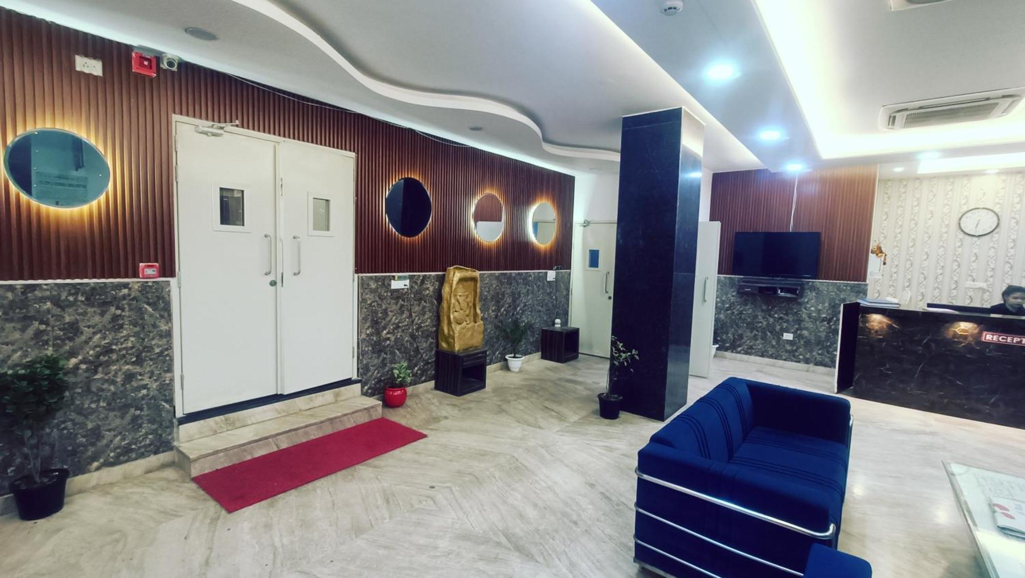 Hotel Mayda Prime Near Delhi Airport Нью-Дели Экстерьер фото